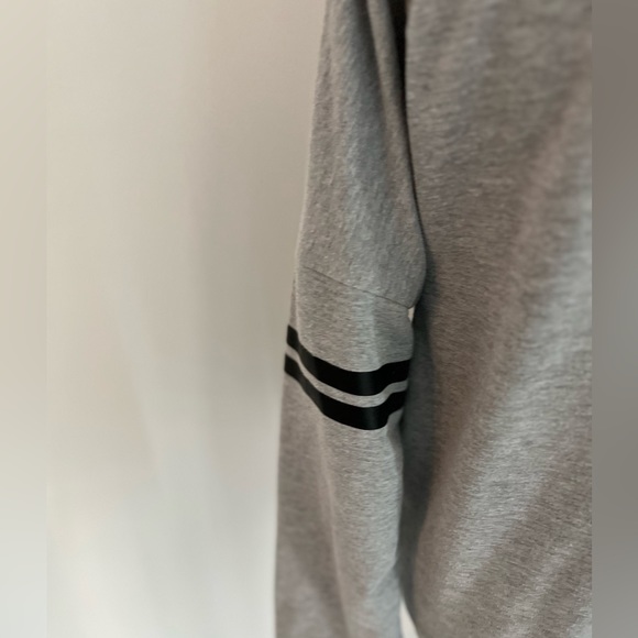 Material GirlGray Hoodie for practice & all your other plans. L Size - Picture 4 of 8